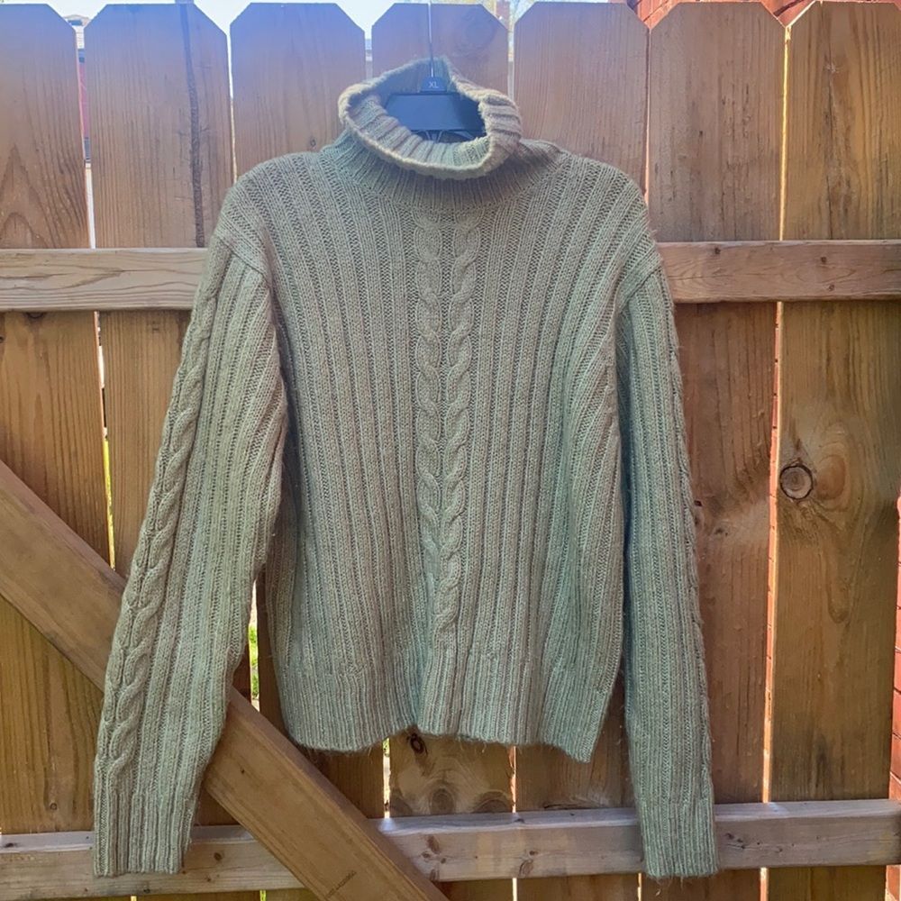 Fashion Bug sweater sz. L